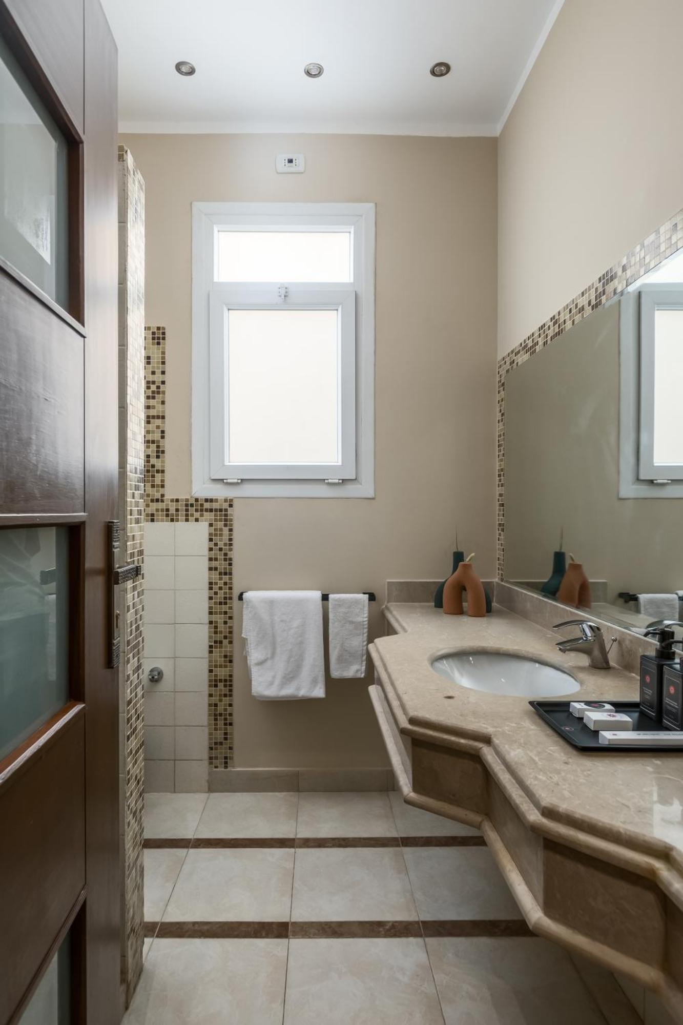 Livingville The Two-Fifty Kairo Exterior foto