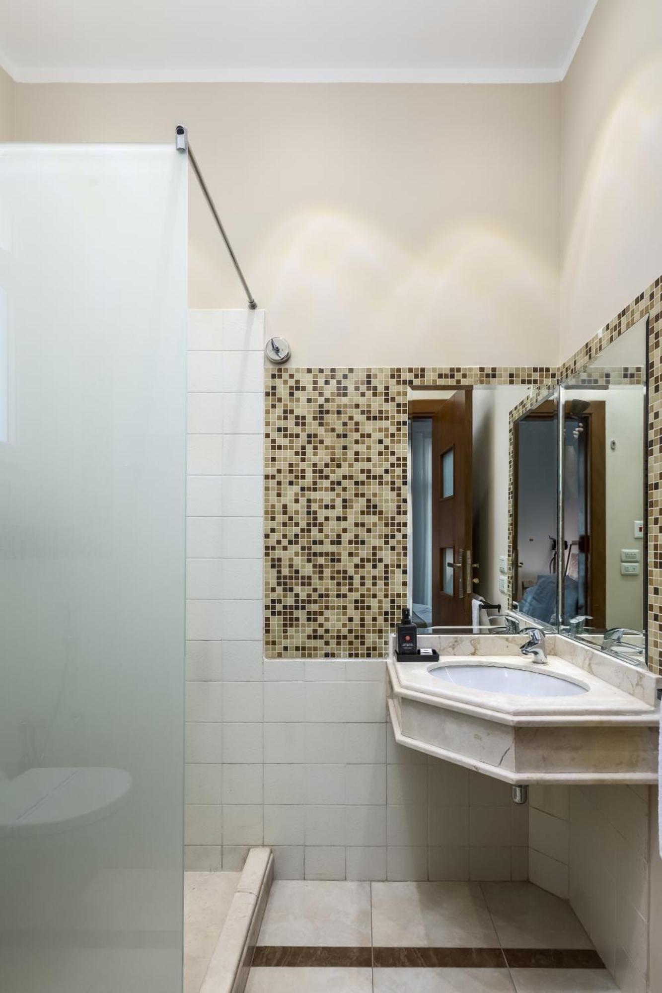 Livingville The Two-Fifty Kairo Exterior foto